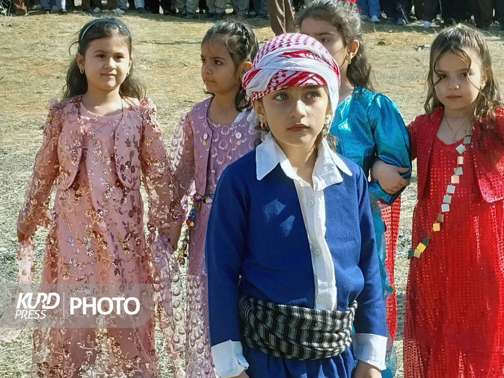 رقصِ نوروز با موسیقی چشمیدرِ کردستان