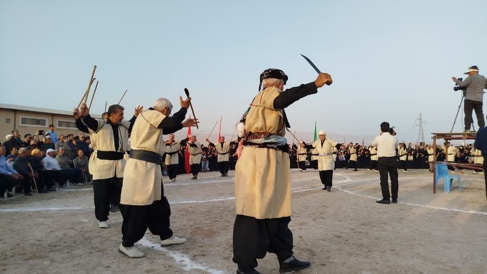 گزارش تصویری آیین سنتی چمر شهید رئیسی توسط ایل شوهان