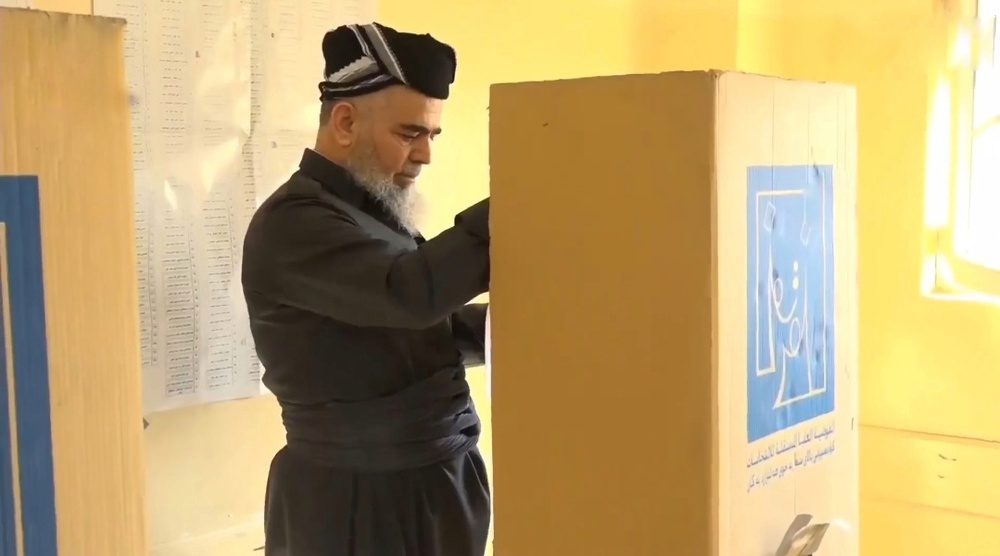 حضور مسئولان دولتی و حزبی در انتخابات پارلمانی کردستان