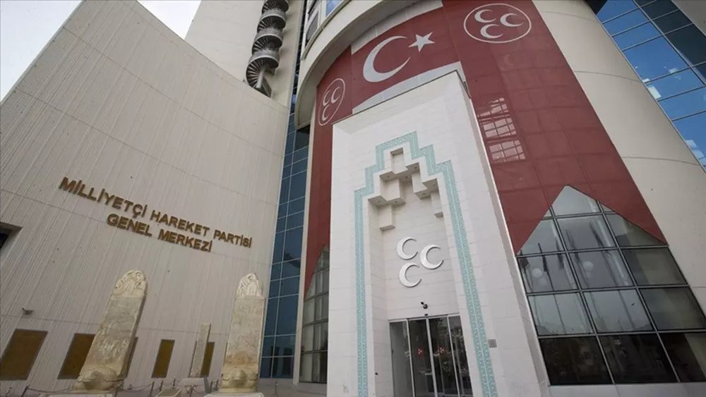 اخراج سه نماینده MHP به دلیل قاچاق طلا و ارتباط با قتل سینان آتش