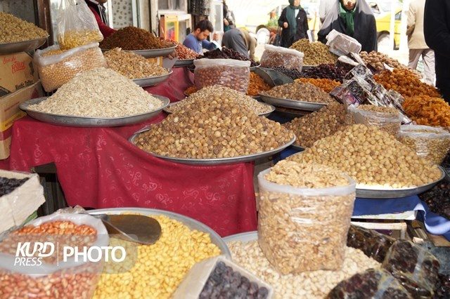 بازار عید قروه در بن بست گرانی