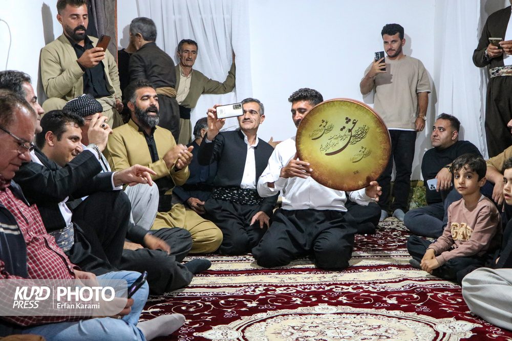 روایتی فم تور خبرنگاران در سرزمین زریوار و لک لک ها
