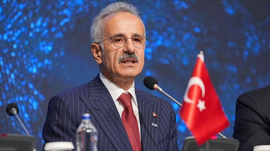 وزیر حمل و نقل ترکیه: ترکیه به ستون فقرات تجارت آسیا و اروپا تبدیل میشود