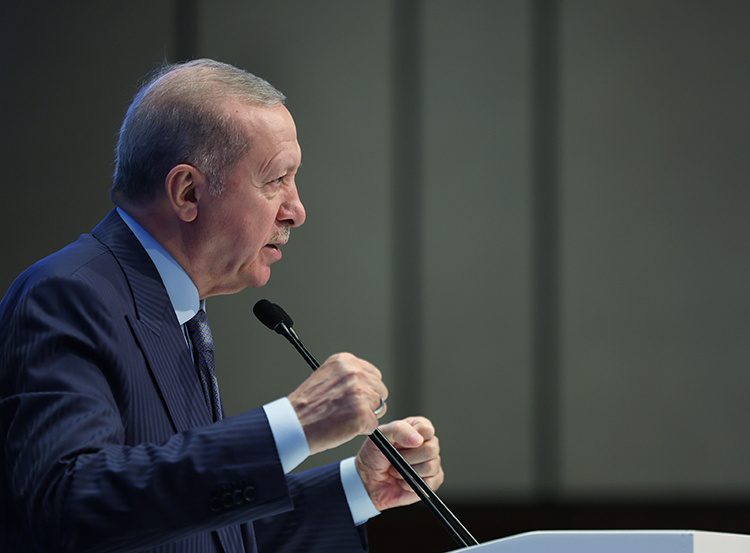 اردوغان: جنگ با PKK دو تریلیون دلار به اقتصاد ترکیه خسارت زده؛