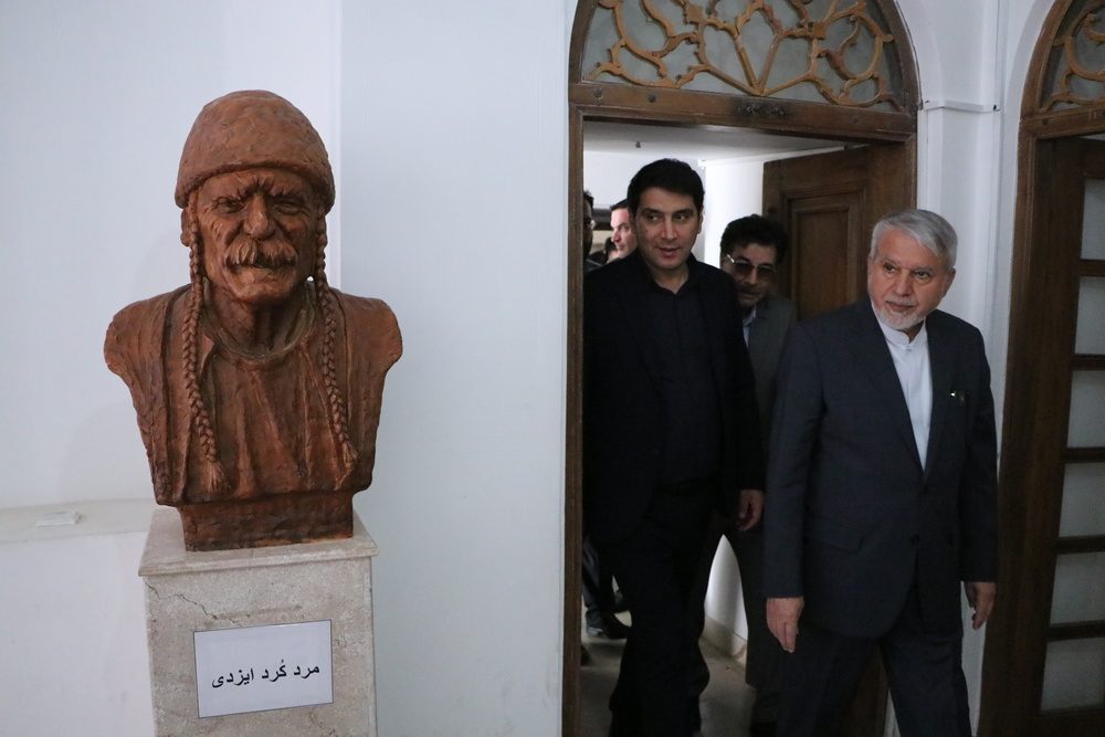 بازدید وزیر میراث فرهنگی از جاذبههای تاریخی سنندج