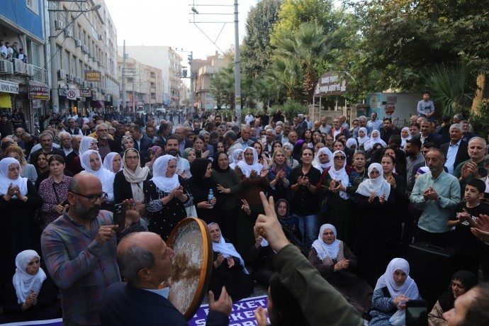 جشن «روز جهانی کوبانی» در ماردین و شرناخ؛ دفاع از کوبانی دفاع از آزادی است+ تصاویر و فیلم