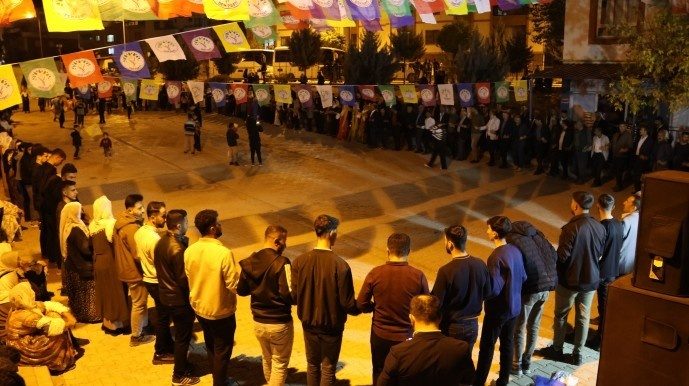 جشن «روز جهانی کوبانی» در ماردین و شرناخ؛ دفاع از کوبانی دفاع از آزادی است+ تصاویر و فیلم