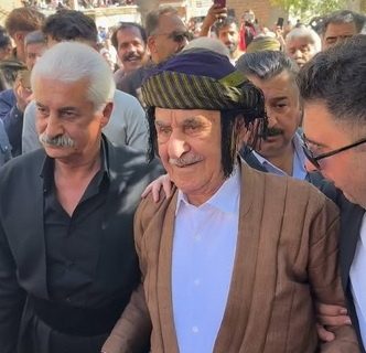 نوای دف و آوای سیاچمانه در جشن بزرگ انار پاوه