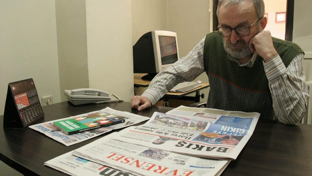 حسین آیکول روزنامه نگار رسانه های آزادی طلب ترکیه و یکی از اصلی ترین حامیان کُردها درگذشت