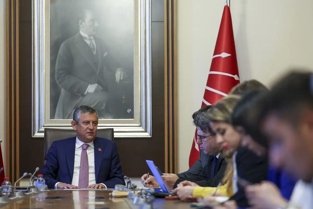 افشاگری تازه اوزل؛ به اماماوغلو در زندان پیشنهاد رهبری CHP را دادند