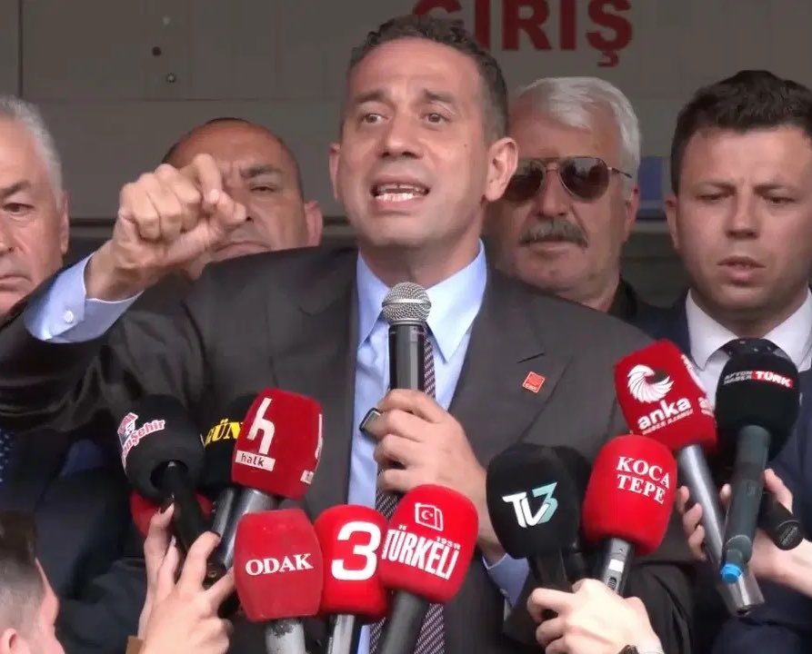 تشدید بحران در CHP؛ برکناری دو معاون فراکسیون پارلمانی از سوی قلیچداراوغلو