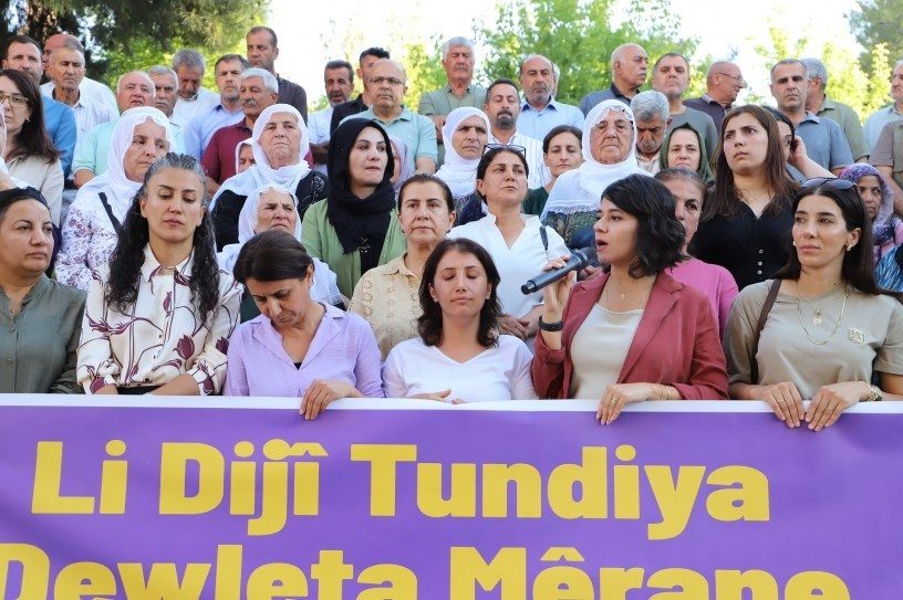 اعتراض زنان در چند شهر ترکیه به حکم سنگین زندان برای عایشه گوک کان