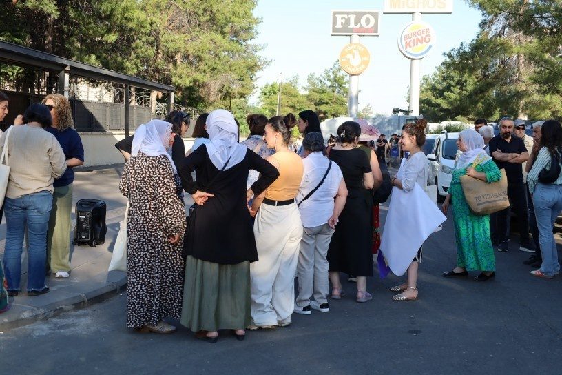 اعتراض زنان در چند شهر ترکیه به حکم سنگین زندان برای عایشه گوک کان