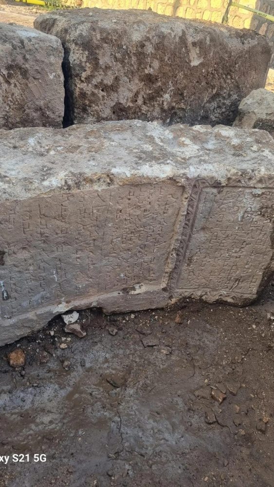 کشف کتیبههای ۱۳۰۰ ساله در ماردین؛ راز کلیسای گمشده سریانی در قلب ماردین