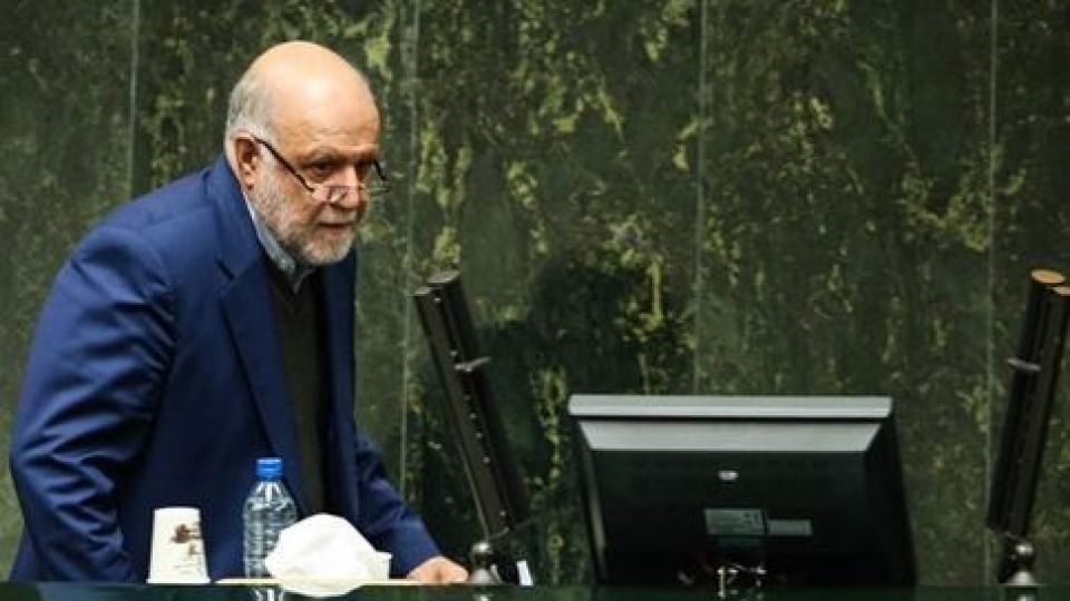 تعداد امضاهای طرح استیضاح وزیر نفت به بیش از ۷۰ نفر رسید