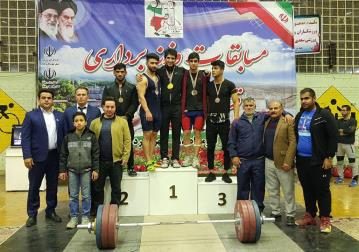 وزنه‌بردار ملی‌پوش مهابادی قهرمان کشور شد