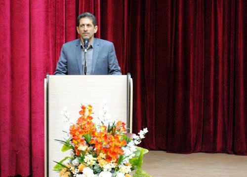 پیگیر مطالبات بازنشستگان از جمله حق منطقه جنگی و مناطق محروم هستیم