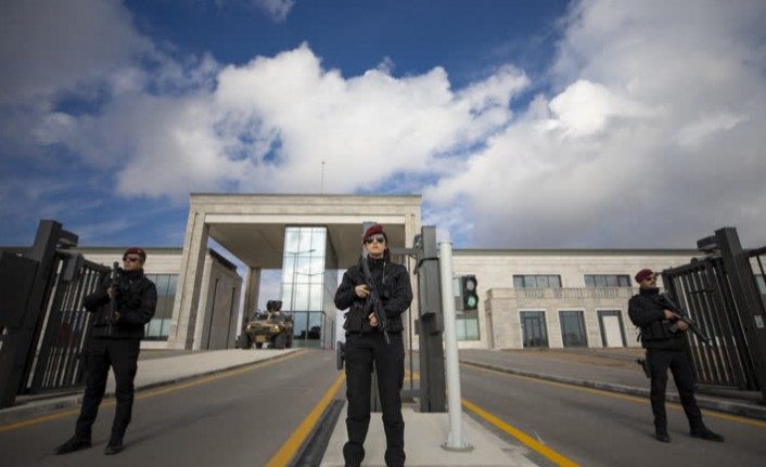 میت در لیبی در حال انجام مأموریت خود است
