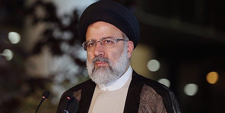 با کشورهای دیگر تعامل کنیم اما منتظر لبخندشان نباشیم/ موانع تولید را باید برطرف کرد