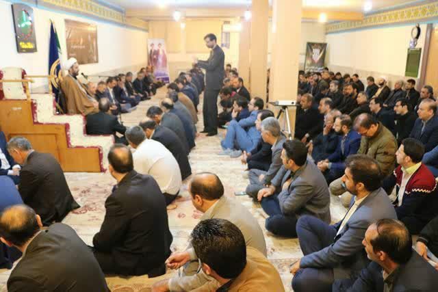 محور مقاومت در منطقه در حال فراگیر شدن است / سلیمانی نماد آزادیخواهان جهان است