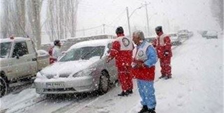 رهاسازی 590 دستگاه خودروی گرفتار در برف آذربایجان غربی