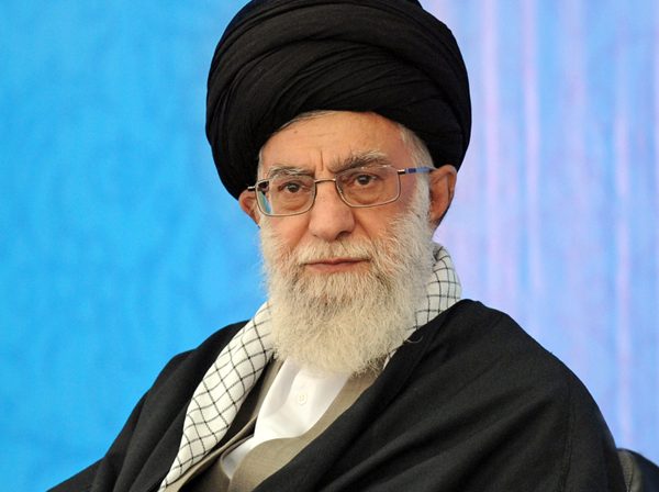 پەیامی ڕێبەری باڵای ئێران لەبارەی تێکشکانی فڕۆکە ئوکراینییەکە