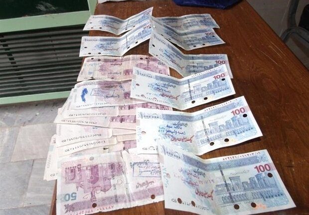 چک پول های تقلبی در کرمانشاه کشف شد