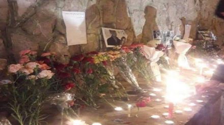 People in Senna pay tribute to Ukranian plane crash victims