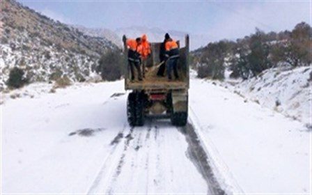 راه ارتباطی ۱۴۰۰ روستای آذربایجان غربی بازگشایی شد