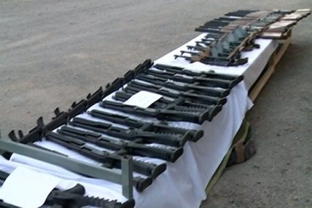 کشف و ضبط ۶۶ قبضه سلاح جنگی از قاچاقچیان سلاح و مهمات در دهلران
