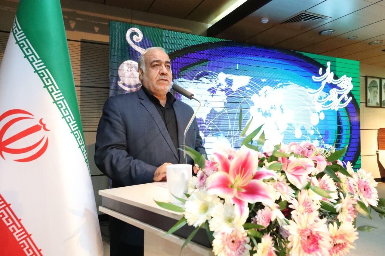 با یک سخنرانی هزار شغل را از بین می بریم/ صادرکنندگان در مقابل مدیران گارد نگیرند