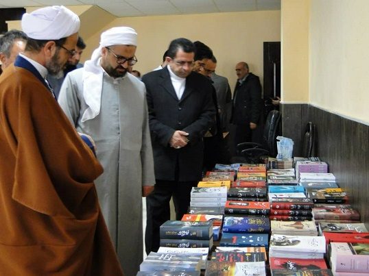 افتتاح نمایشگاه بزرگ کتاب در دیواندره