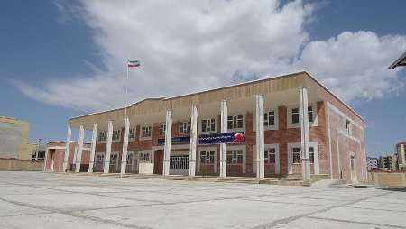 مدیران مدارس غیردولتی در تعیین شهریه، طبق قانون عمل کنند