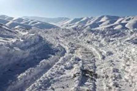 5 روستای مهاباد برای پنجمین روز در محاصر برف!
