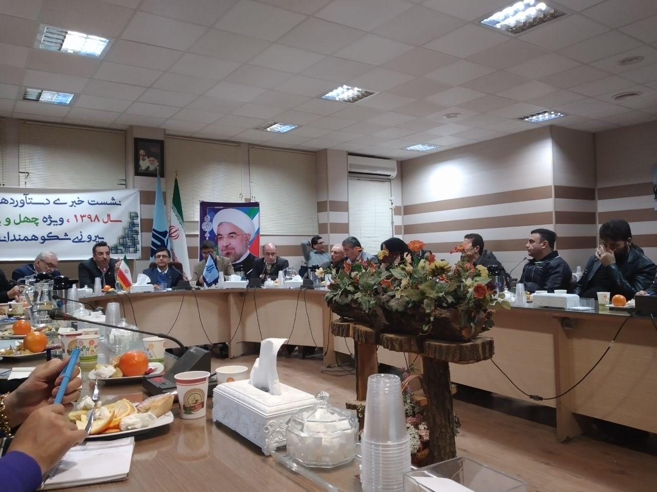 امید به زندگی کردستانی ها از میانگین کشوری پایین تر است/ قطعیت ابتلای مورد مشکوک به کرونا تا دو روز آینده اعلام می شود