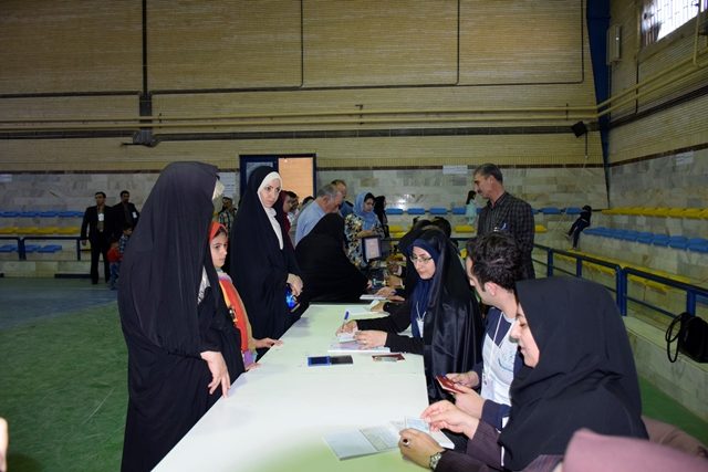 زنان و انتخابات در قروه/مشارکت فعال و مطالبات بی پاسخ