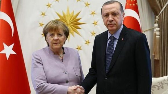 ئەردۆغان و مێرکل بە تەلەفون لەبارەی ئیدلیب و ئاوارەکانەوە گفتوگۆیان کرد