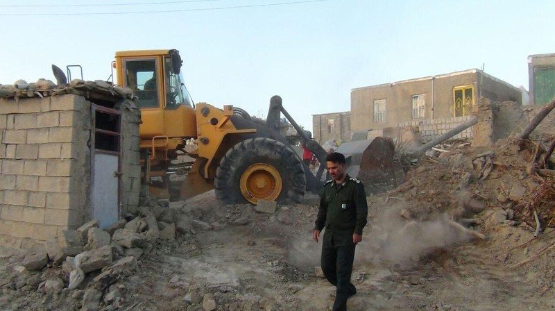 آواربرداری ۴۵۰ واحد مسکونی زلزله‌زده قطور خوی