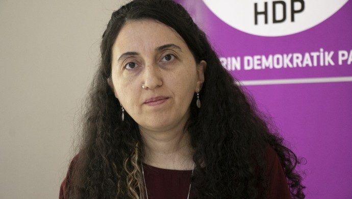 احزاب جدا شده از آک پارتی تفاوتی با این حزب ندارند