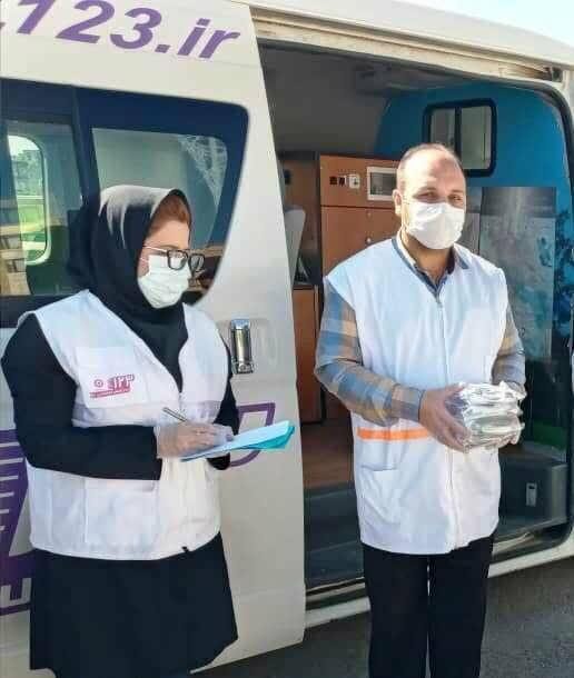 توزیع اقلام بهداشتی بین کودکان کار ایلام در مبارزه با کرونا