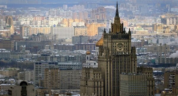 Russia calls for lifting US sanctions on Iran's campaign against corona
