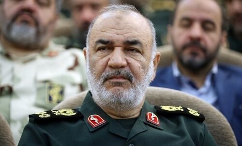 سرلشکر سلامی: وزارت بهداشت پیشتاز جهانی نبرد با ویروس کروناست