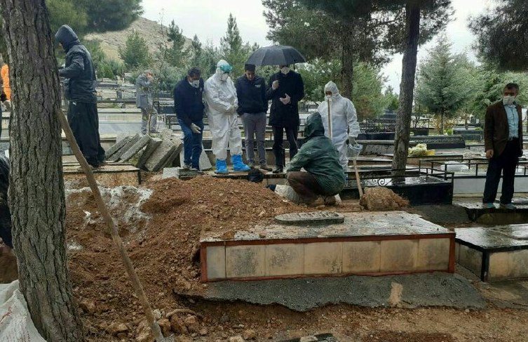 اولین جانباخته بیماری کرونا در هرسین خاکسپاری شد