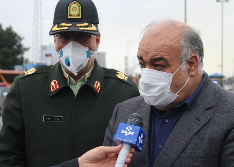 مردم با حذف ترددهای غیرضروری و ماندن در منزل، به قطع زنجیره کرونا کمک کنند
