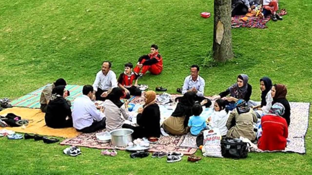 ۱۳ بدر در خانە بمانید/ همە راه‌های خروجی کردستان بستە خواهد شد
