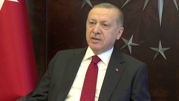 شهرداری ها تلاش نکنند نقش دولت موازی را بازی کنند