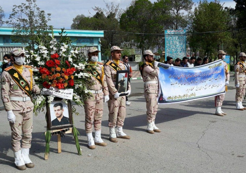تشیع پیکر سرباز شهید هنگ مرزی ایلام در کرمانشاه