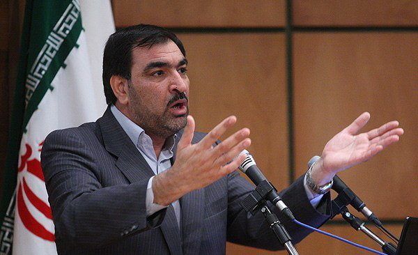 حقوق ۵۳ میلیون تومانی یک مدیر/تخلفات در عملکرد ارز ۴۲۰۰ تومانی برای واردات کالاهای اساسی