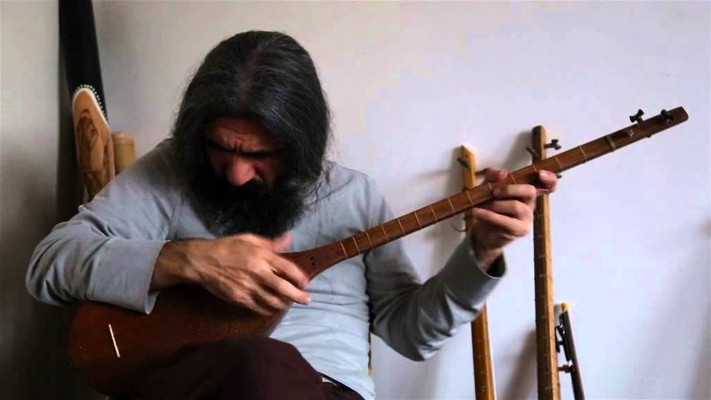 دالاهو شهر ملی ساز سنتی می‌شود