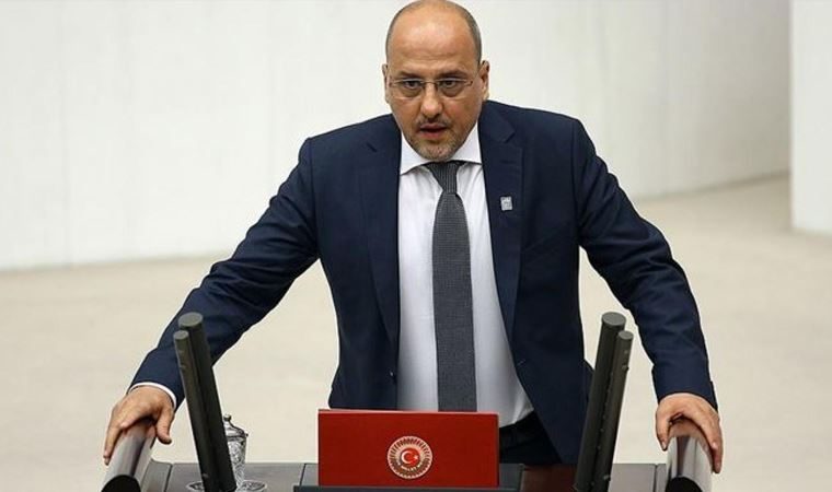 احمد شیک نماینده HDP در پارلمان ترکیه از این حزب استعفا کرد